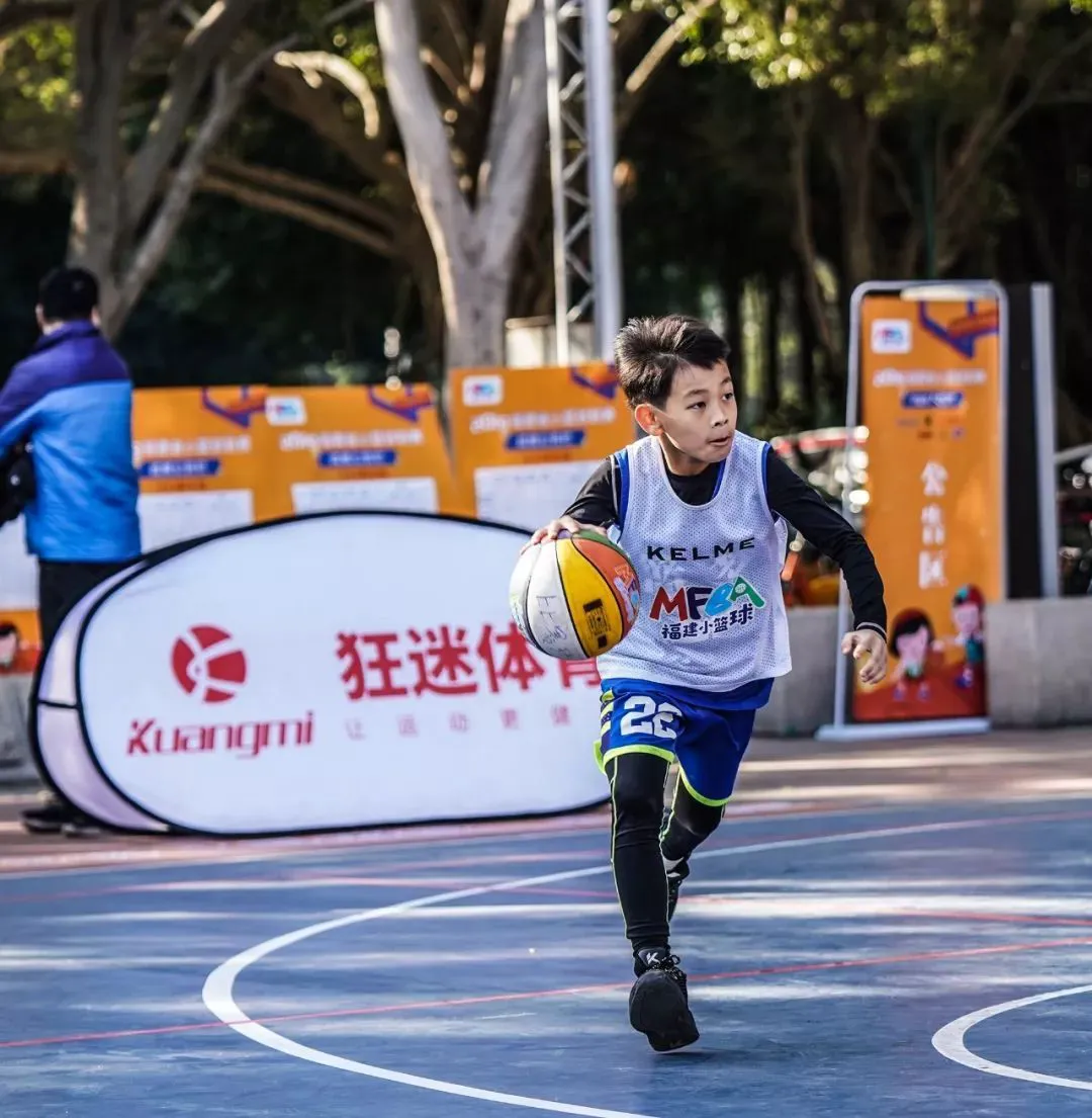 篮球训练运动技术分析论文_2